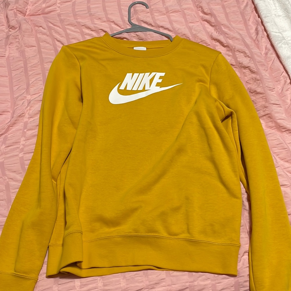 Yellow Nike crew